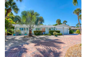 5628 Cape Leyte Dr, Siesta Key, FL 34242, Sold 12/09/21