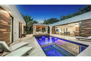 1881 Loma Linda St, Sarasota, FL 34239, Sold 01/14/22