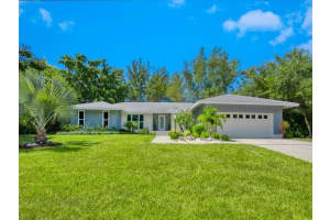 659 Tropical Cir, Siesta Key, FL 34242, Sold 01/26/22