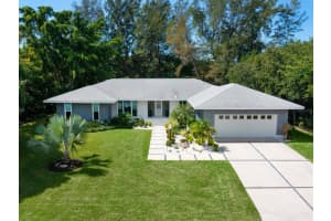 659 Tropical Cir, Siesta Key, FL 34242, Sold 01/26/22