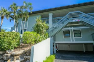 4255 Gulf Dr, Holmes Beach, FL 34217, Sold 12/03/21