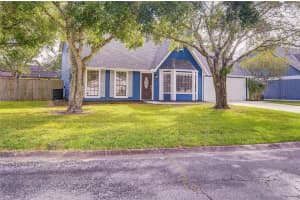 5348 Sarapointe Dr, Sarasota, FL 34232, Sold 12/07/21