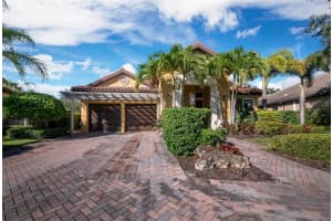 8009 36th St Cir E, Sarasota, FL 34243, Sold 11/29/21