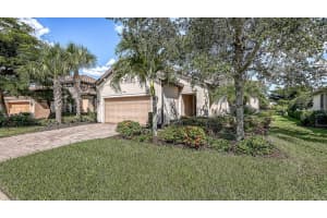 2420 Vaccaro Dr, Sarasota, FL 34231, Sold 12/30/21