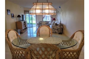 1293 Siesta Bayside Dr, Siesta Key, FL 34242, Sold 02/25/22