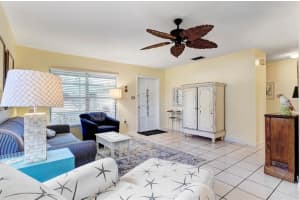3212 Ramblewood Dr S, Sarasota, FL 34237, Sold 11/22/21