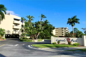 835 S Osprey Ave, Sarasota, FL 34236, Sold 12/09/21