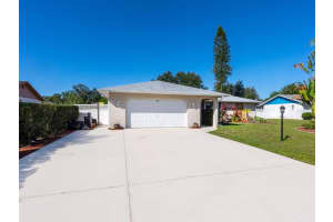 1350 Georgetowne Cir, Sarasota, FL 34232, Sold 12/20/21