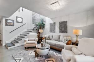 4443 Rayfield Dr, Sarasota, FL 34243, Sold 01/14/22