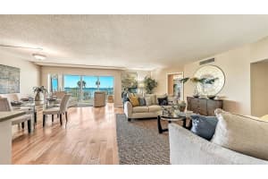 435 S Gulfstream Ave, Sarasota, FL 34236, Sold 12/27/21