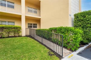 8630 Midnight Pass Rd, Sarasota, FL 34242, Sold 12/07/21