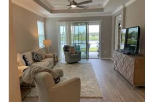 5809 Fiore Dr, Bradenton, FL 34208, Sold 01/05/22