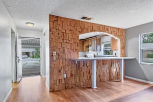 4901 Village Garden Dr, Sarasota, FL 34234, Sold 12/21/21