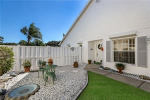 4227 Placid Dr, Sarasota, FL 34243, Sold 01/06/22