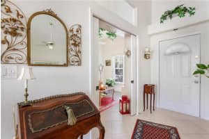 4227 Placid Dr, Sarasota, FL 34243, Sold 01/06/22