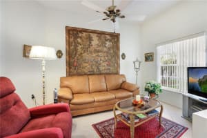 4227 Placid Dr, Sarasota, FL 34243, Sold 01/06/22