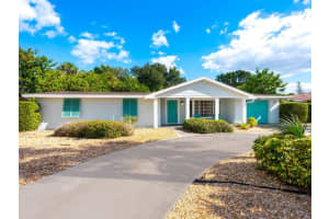5533 Cape Aqua Dr, Siesta Key, FL 34242, Sold 04/21/22