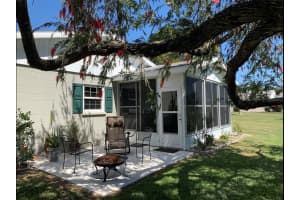 2442 Golf Course Dr, Sarasota, FL 34234, Sold 01/14/22