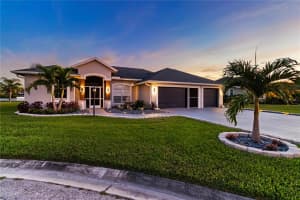 8906 Bernberry St, Sarasota, FL 34240, Sold 12/20/21