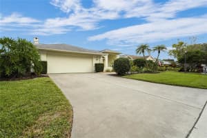 4715 Spring Meadow Ln, Sarasota, FL 34233, Sold 12/13/21