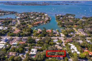 1642 Bahia Vista St, Sarasota, FL 34239, Sold 01/04/22