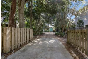 1642 Bahia Vista St, Sarasota, FL 34239, Sold 01/04/22