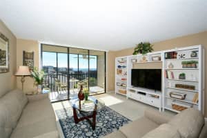 2045 Gulf of Mexico Dr, Longboat Key, FL 34228, Sold 12/17/21