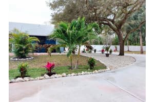 2924 57TH ST, SARASOTA, FL 34243 Sold 07/27/22