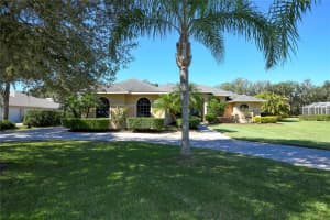 1680 Kingsdown Dr, Sarasota, FL 34240, Sold 01/12/22