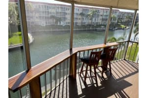 1300 S Portofino Dr, Siesta Key, FL 34242, Sold 02/23/22