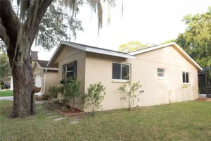 2137 Cork Oak St, Sarasota, FL 34232, Sold 12/17/21