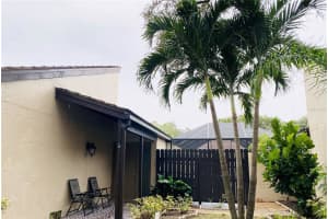 3662 Glen Oaks Manor Dr, Sarasota, FL 34232, Sold 01/31/22