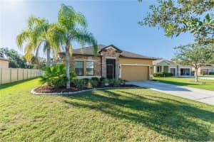 7327 61st St E, Palmetto, FL 34221, Sold 01/27/22