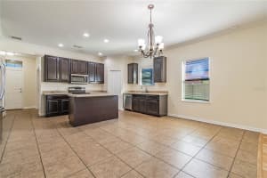 7327 61st St E, Palmetto, FL 34221, Sold 01/27/22