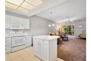 4210 Breezeway Blvd, Sarasota, FL 34238, Sold 12/22/21