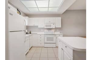 4210 Breezeway Blvd, Sarasota, FL 34238, Sold 12/22/21