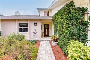 6193 9TH AVE CIR NE, BRADENTON, FL 34212 Sold 09/12/22