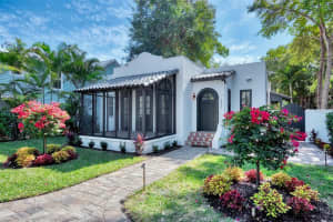 1654 Prospect St, Sarasota, FL 34239, Sold 03/21/22
