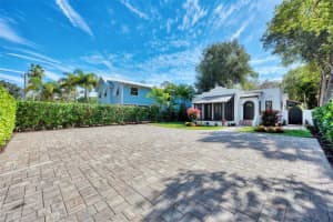 1654 Prospect St, Sarasota, FL 34239, Sold 03/21/22