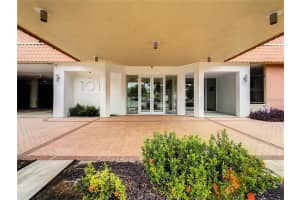 101 Gulfstream Ave, Sarasota, FL 34236, Sold 02/08/22