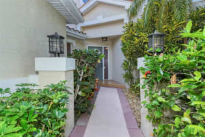 455 Oak Point Rd, Osprey, FL 34229, Sold 01/07/22