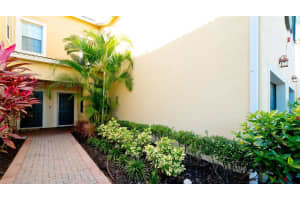 7771 Limestone Ln, Sarasota, FL 34233, Sold 12/27/21