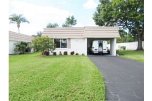 2671 Riverbluff Pkwy, Sarasota, FL 34231, Sold 01/07/22