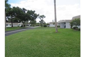 2671 Riverbluff Pkwy, Sarasota, FL 34231, Sold 01/07/22