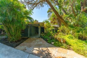 6555 Bayou Hammock Rd, Longboat Key, FL 34228, Sold 06/17/22
