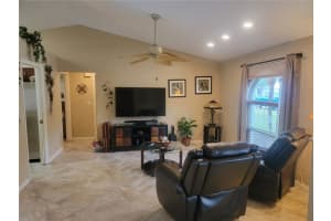 3710 75 Dr E, Sarasota, FL 34243, Sold 01/05/22