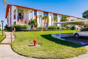 4870 Independence Dr, Bradenton, FL 34210, Sold 02/15/22