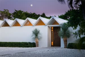 1332 Westway Dr, Sarasota, FL 34236, Sold 01/18/22