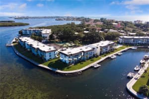 4320 Falmouth Dr, Longboat Key, FL 34228, Sold 01/19/22