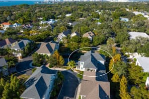 3835 Pomegranate Pl, Sarasota, FL 34239, Sold 07/08/22